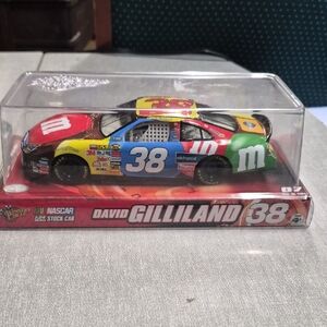 Totes Black and Red Packaging